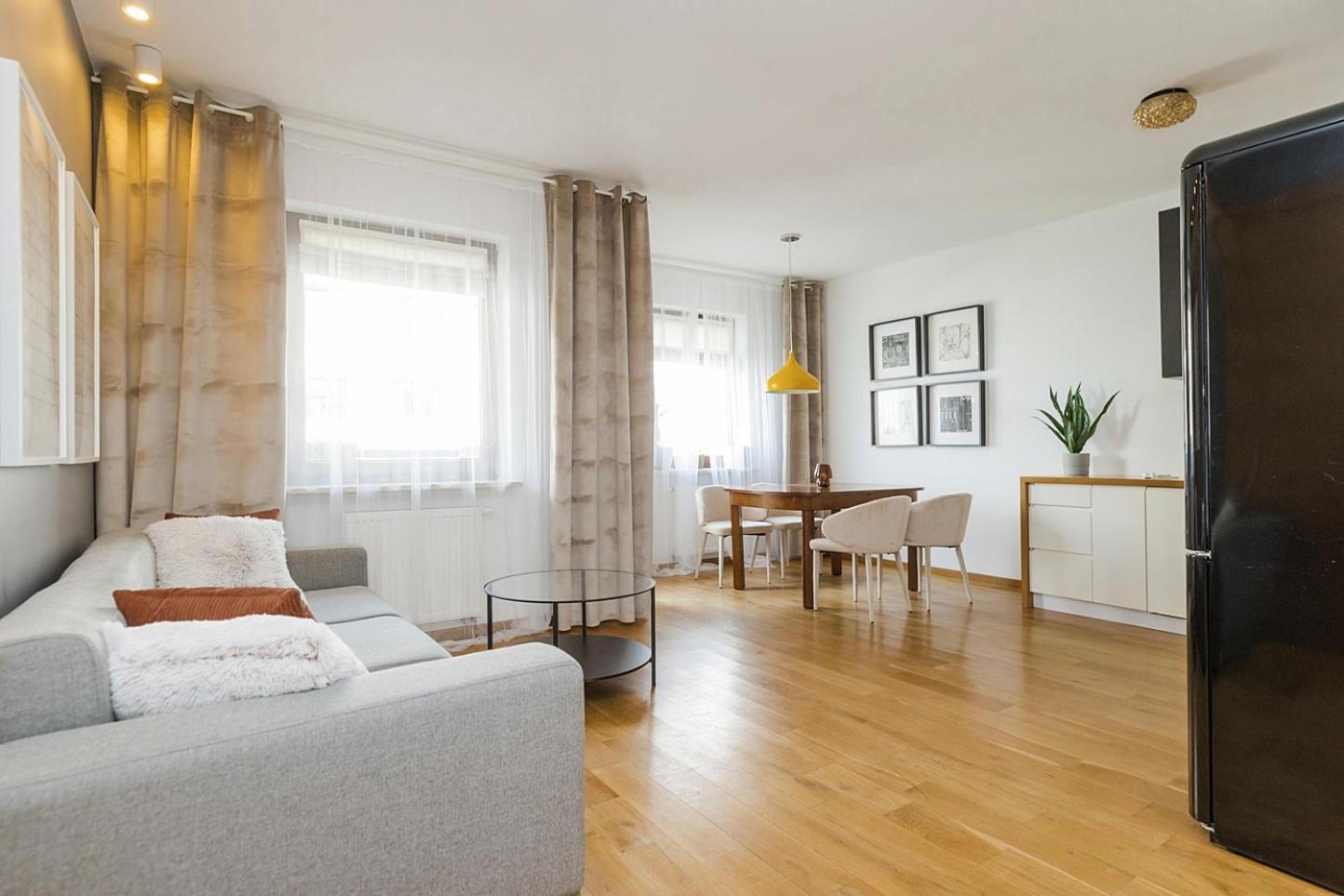Apartamento Lanciego - Przytulny Z Osobna Sypialna, Balkon, Wi-fi, Natolin, Ursynow *